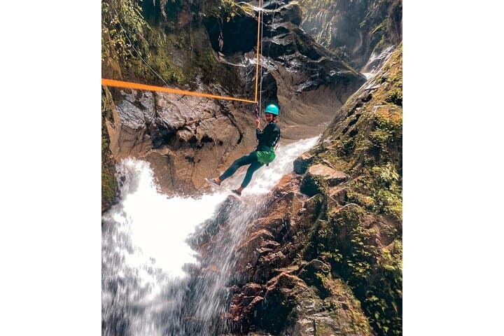 Extreme Canyoning in Cashaurco Canyon, Baños — Rappels, Jumps & Jungle Rivers photo 5