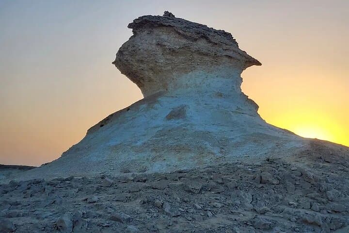 Zekreet Peninsula West Coast Tour: Mushroom Rock, Richard Serra & Camel Racing photo 4