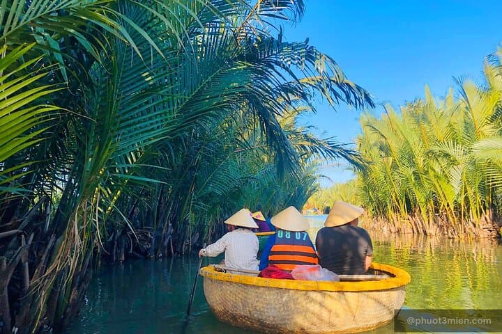 Hoi An Coconut Boat & Ancient Town Evening Tour from Da Nang photo 3