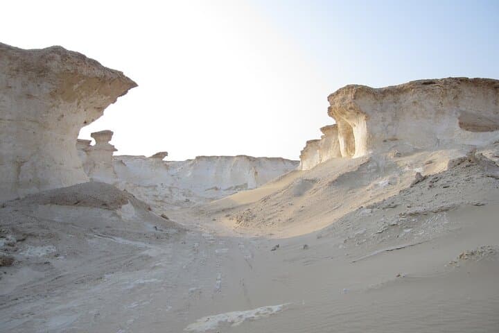 Zekreet Peninsula West Coast Tour: Mushroom Rock, Richard Serra & Camel Racing photo 6
