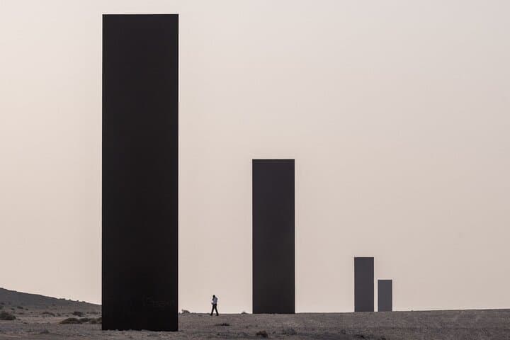 Zekreet Peninsula West Coast Tour: Mushroom Rock, Richard Serra & Camel Racing