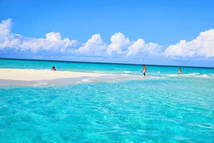 Providenciales Private Boat Tour: Snorkeling, Island Hopping & Noah's Ark photo 4