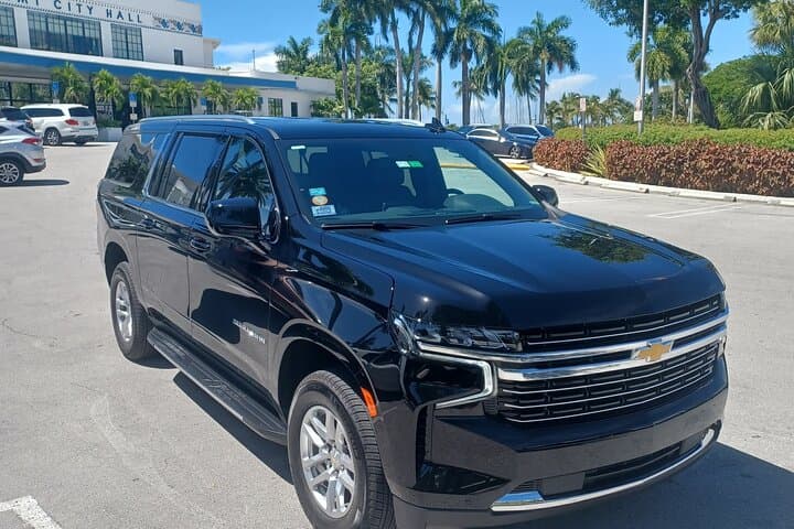 Luxury Private SUV Transfer: MIA Airport to Port of Miami photo 2