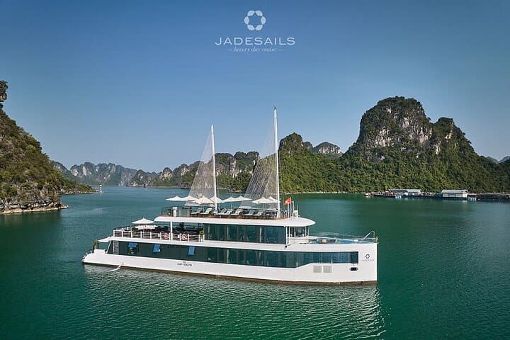 Jade Sails Luxury Day Cruise in Halong & Lan Ha Bay photo 1