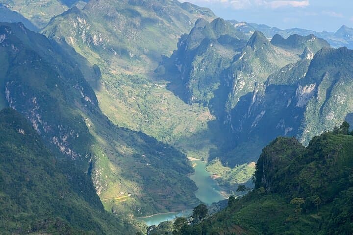 Ha Giang Loop Motorcycle Tour: 4-Day Ha Giang Loop with Homestays & Ma Pi Leng Views photo 5