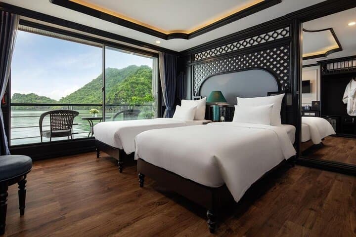 Doris 5-Star Halong & Lan Ha Bay Cruise: 2 Days, 1 Night Luxury Itinerary photo 4