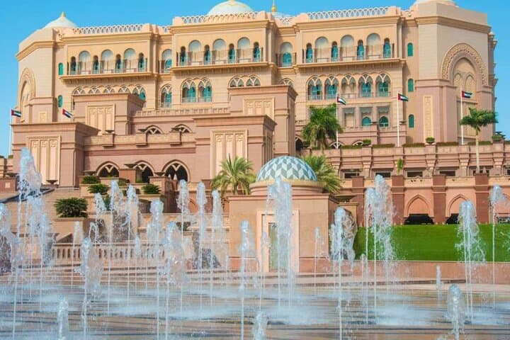 Private Abu Dhabi Full-Day Sightseeing Tour: Sheikh Zayed & Cultural Highlights photo 2