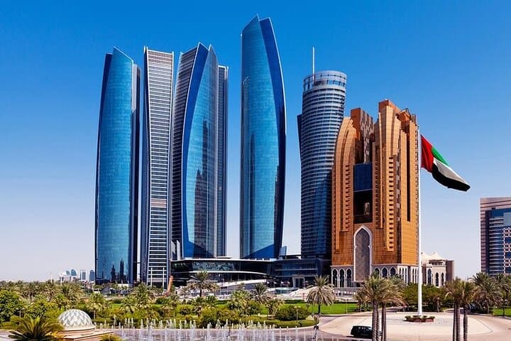 Private Abu Dhabi Full-Day Sightseeing Tour: Sheikh Zayed & Cultural Highlights photo 3