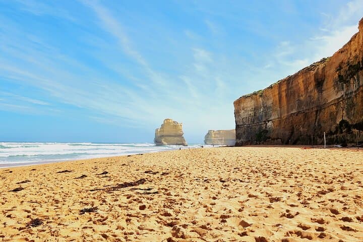 Reverse Great Ocean Road Tour from Melbourne to the Twelve Apostles — Small Group Luxury photo 4