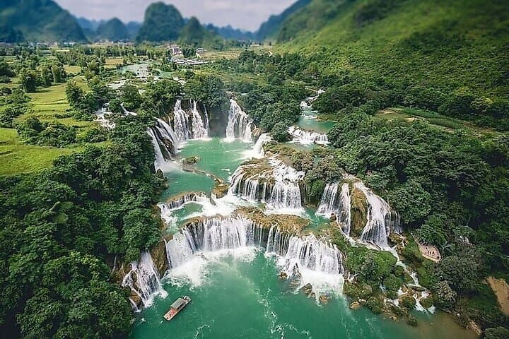 2-Day Ban Gioc Waterfall Tour from Hanoi — Ban Gioc & Nguom Ngao Cave photo 4