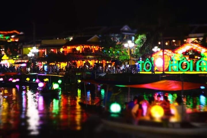 Marble Mountain & Hoi An Night Tour: Sampan Ride, Lanterns, and Cave Views photo 4