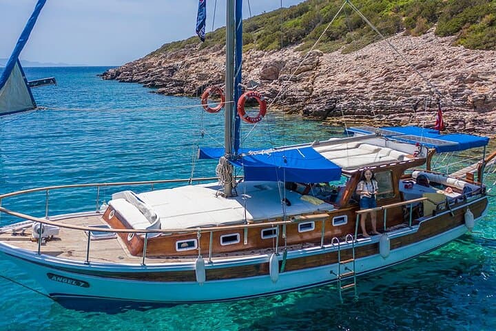 Private Bodrum Bays Boat Tour: 6-Hour Swim, Snorkel & Lunch photo 3