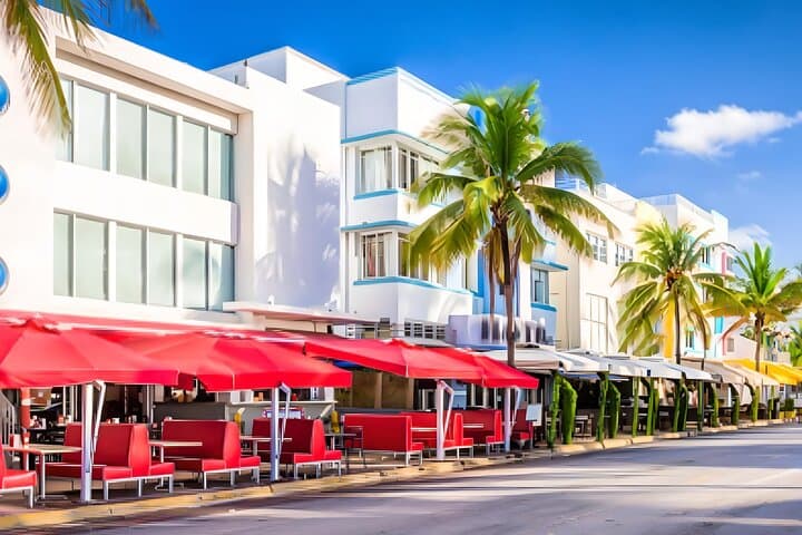 South Beach Art Deco Walking Tour: Explore Miami's 1920s Icons