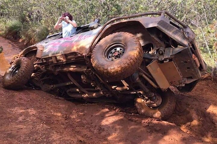 Great South 4x4 Adventure — Mont-Dore Rivers, Waterfalls & Bivouac photo 5
