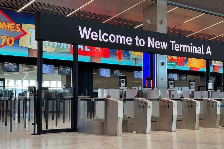 From Runway to Broadway: Private Transfer from Newark Airport to Times Square photo 3