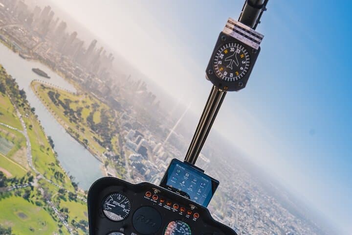 Melbourne Skyline Helicopter Tour — Private 20-Minute Scenic Flight over Port Phillip Bay photo 4