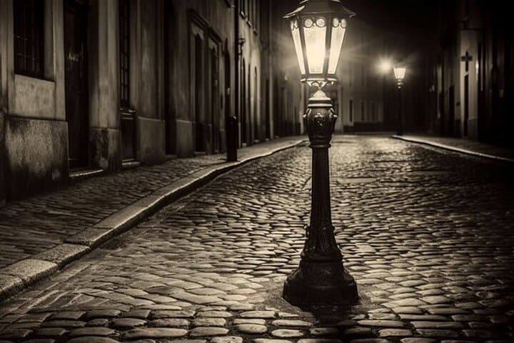 Shadows of Rome Haunted Walking Tour: Legends, Inquisition & Tiber Tales photo 4