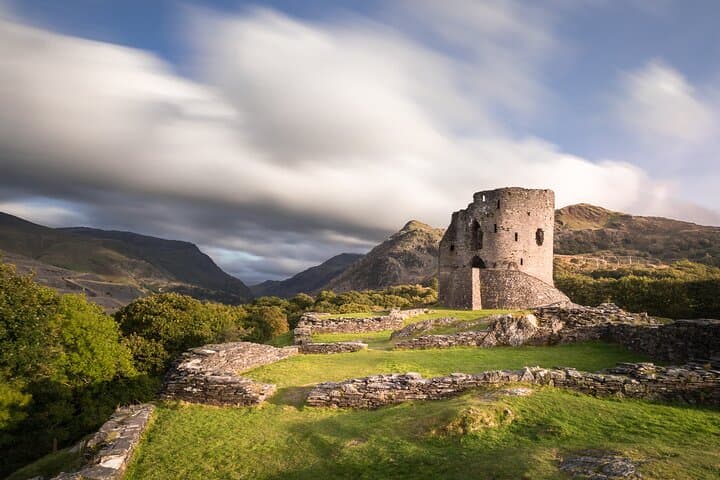 Snowdonia’s Three Castles Private Day Tour from Llandudno: Conwy, Dolbadarn & Caernarfon photo 5