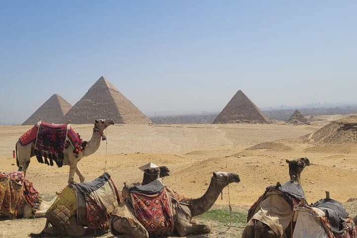 Full-Day Giza Pyramids, Citadel & Khan el-Khalili Bazaar Tour from Cairo