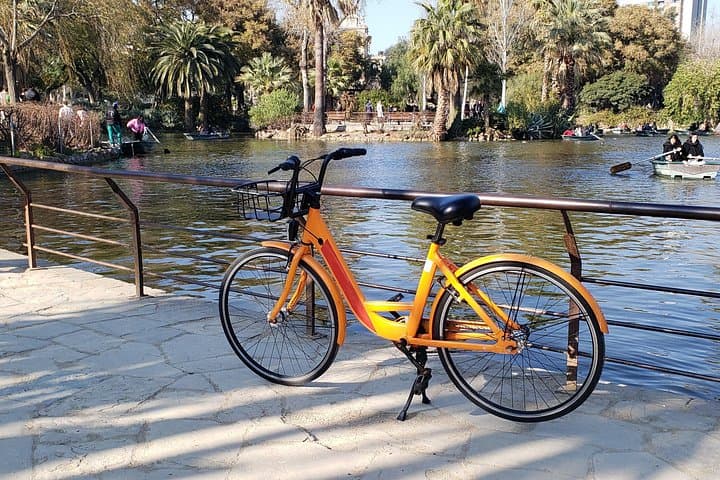 Ride Barcelona: City Highlights Bike Tour with E‑Bike Option photo 2