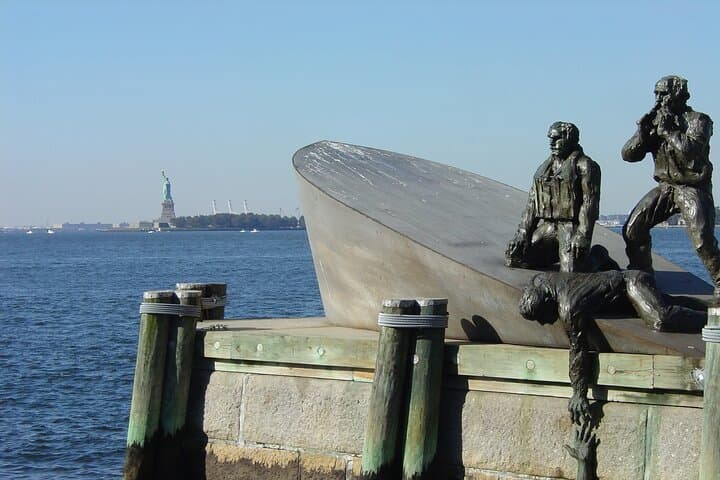 Explore NYC Your Way: 6 Self-Guided Audio Walking Tours of Manhattan & Brooklyn photo 3