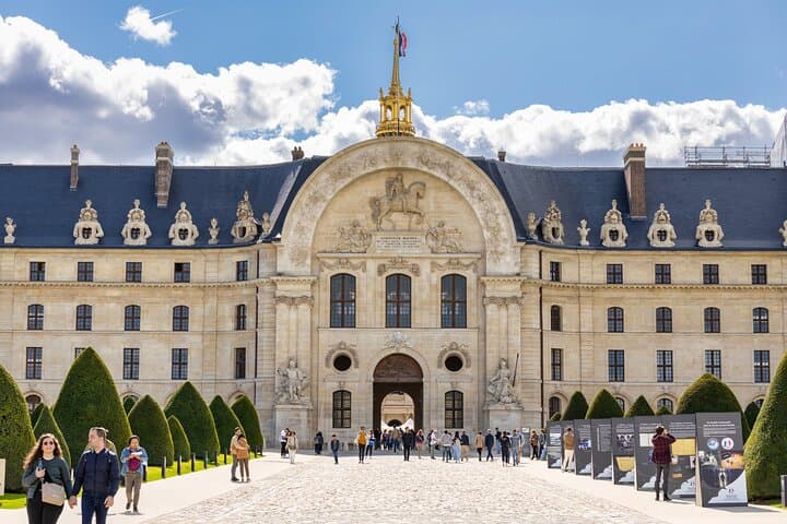 From Ship to Seine: Private Full-Day Paris Shore Excursion from Le Havre photo 5
