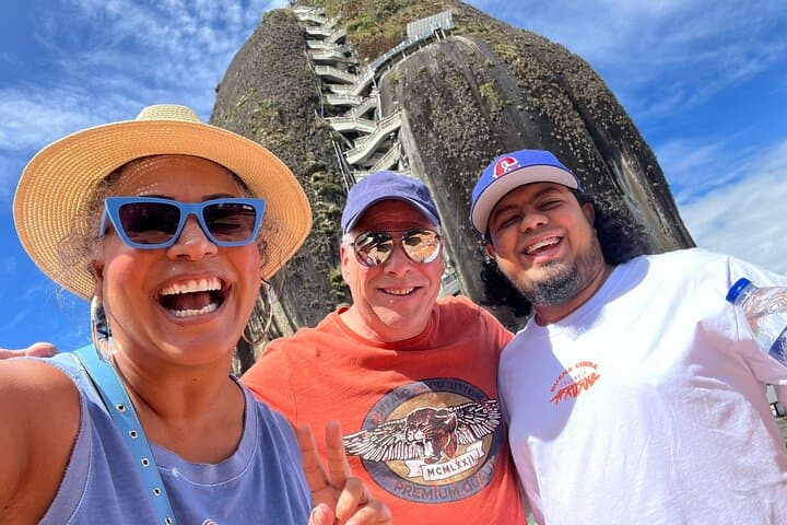 Private SUV Tour to Guatapé and El Peñol — El Peñol Rock, Reservoir Views & Colorful Guatapé