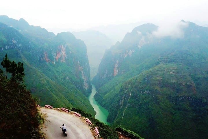 Ha Giang Motorbike Loop 3D/4N: Easy-Rider Karst Plateau Adventure photo 3