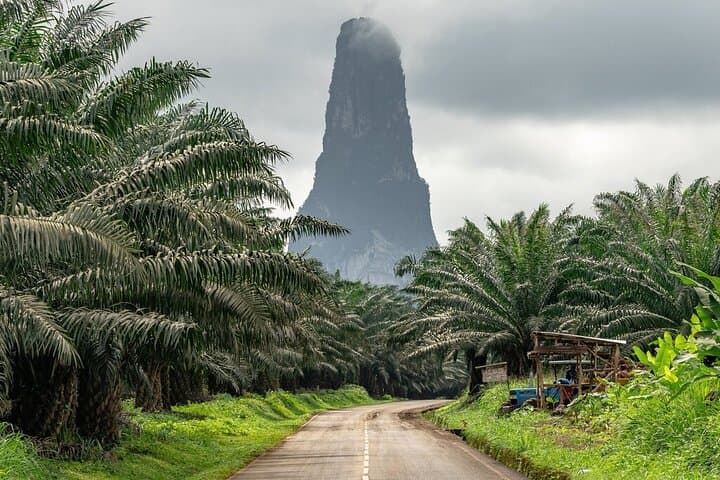 São Tomé Island Private 2-Day Nature & Culture Tour photo 2