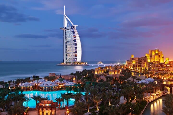Classic Dubai Sightseeing: Dubai Frame, Old Souks & Iconic Landmarks