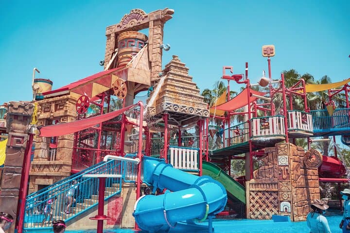 Wild Wadi Waterpark Dubai: Top Rides, Wave Pool & Visitor Tips photo 4