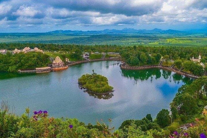 Private Southwest Mauritius Tour — Chamarel, Seven Colored Earth & Rhumerie photo 4
