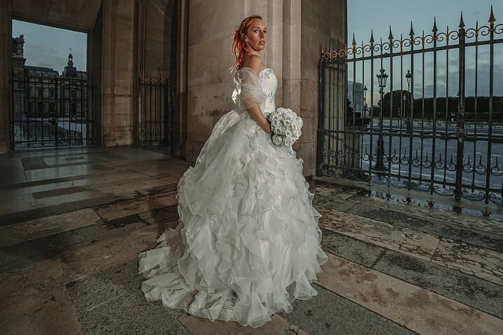 Private Eiffel Tower Photoshoot: Portrait Session at Trocadéro, Bir-Hakeim & Seine photo 4