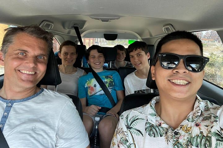 Phong Nha to Ninh Binh Private Transfer: Door-to-Door Car with Driver photo 1