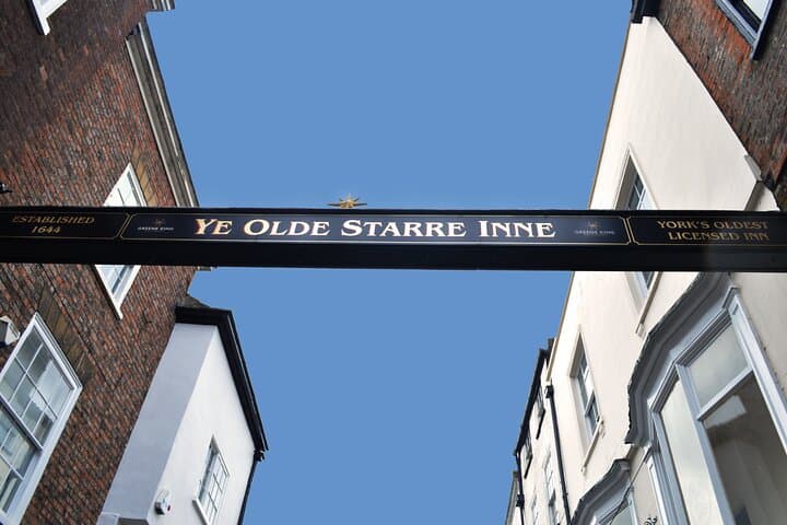 York Historic Pub Walking Tour: 16th-Century Taverns & City Stories photo 2