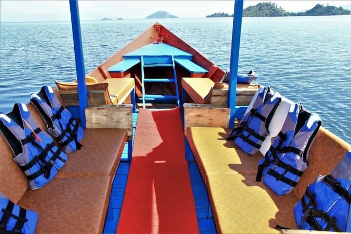 Lake Kivu Boat Tours: Islands, Hot Springs & Lakeshore Coffee in Rwanda photo 6