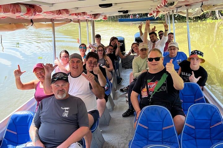 Full-Day Tortuguero Canal and Zipline Adventure from Limón photo 2