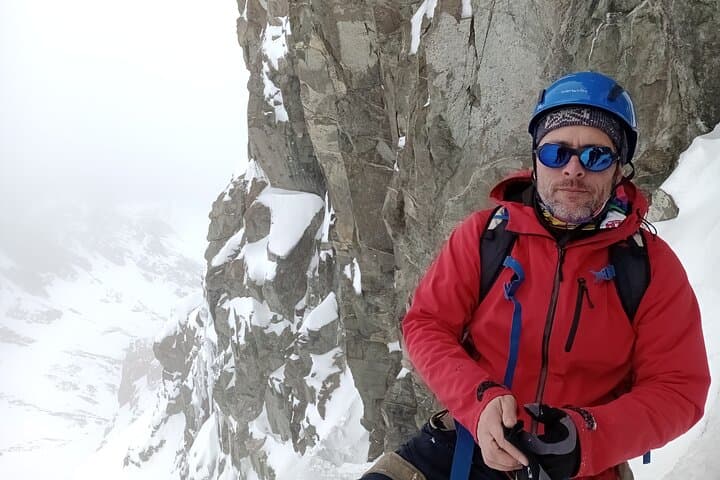 Ascent to Mount Alvear: Full-Day Summit Hike from Ushuaia photo 6