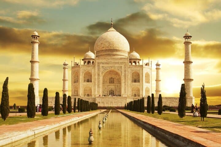 Sunrise at the Taj: 2-Day Private Delhi & Agra Car Tour photo 2