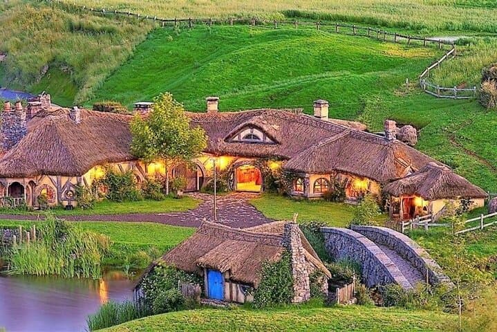 Hobbiton, Blue Springs & Te Aroha Mineral Spa — Full‑Day Private Tour from Auckland photo 4
