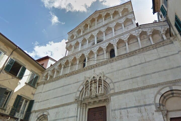 Pisa Scavenger Hunt: Self-Guided Sights & City Riddle Walk photo 6