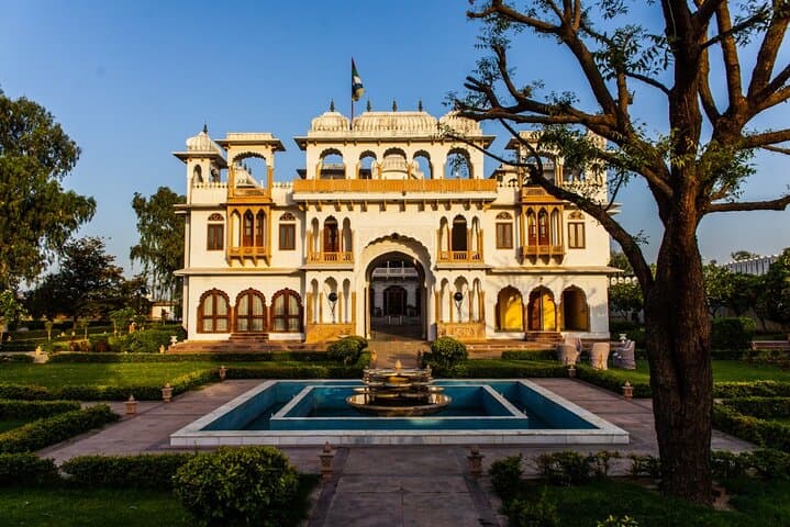 Royal Golden Triangle Tour with Castle Stay: 7-Day Delhi, Agra & Jaipur Itinerary