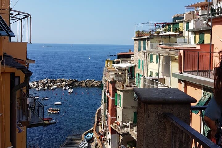 Cinque Terre Private Day Tour from Rome — Train, Trails & Coastal Cruise photo 6