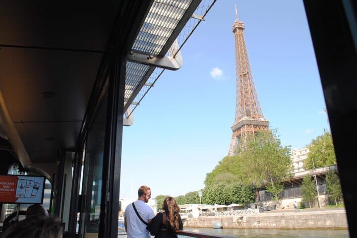 Private Full-Day Paris Highlights: Marais to Eiffel Tower photo 3