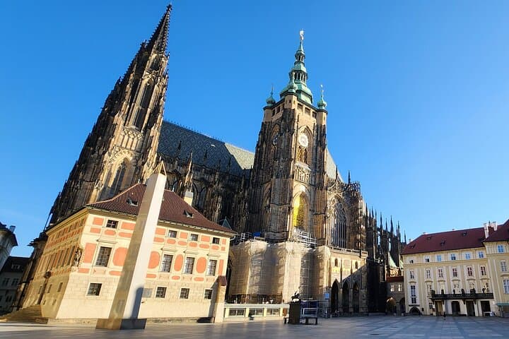 Prague Castle Private Walking Tour: Insider Guide to the Castle, Cathedral & Golden Lane photo 1