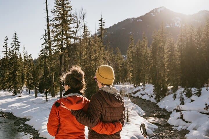 Winter Day Tour to Longmire — Mount Rainier Snow Walks from Seattle