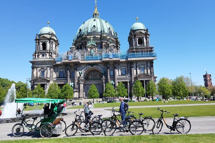 Berlin E-Bike Highlights: 3.5-Hour Small-Group Tour with Rickshaw and E-Scooters photo 5
