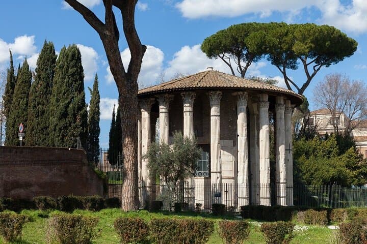 Day Drinking in Rome: Scandalous History, Keyhole Views & Tastes of Trastevere photo 5