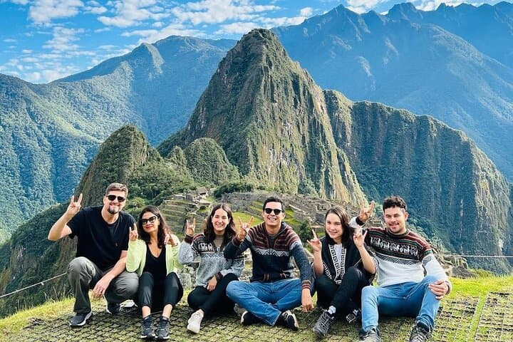 One-Day Machu Picchu by Vistadome Train: Luxury Day Trip from Cusco photo 2
