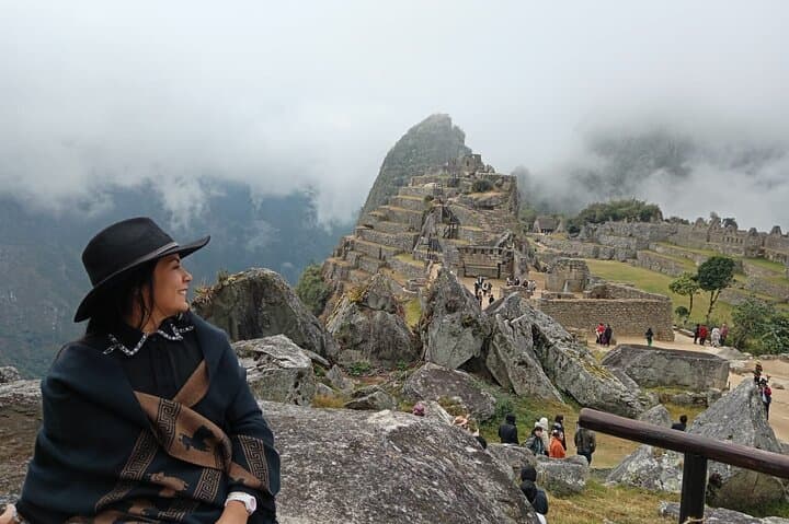 One-Day Machu Picchu by Vistadome Train: Luxury Day Trip from Cusco photo 4
